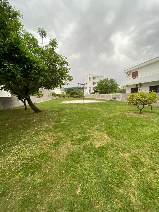 Apartments Toni Ulcinj Esterno foto