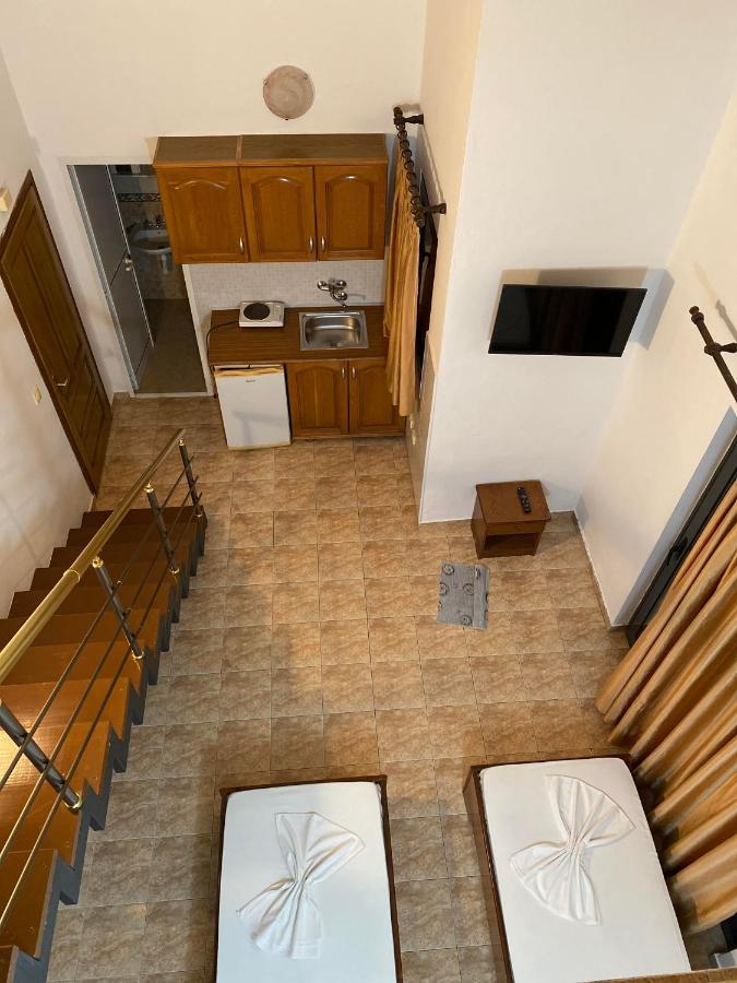 Apartments Toni Ulcinj Esterno foto