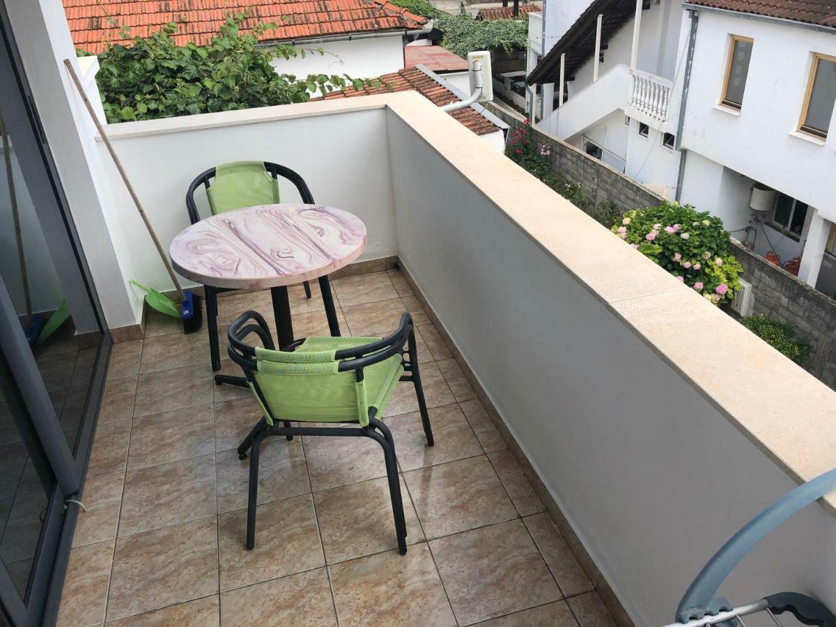 Apartments Toni Ulcinj Esterno foto