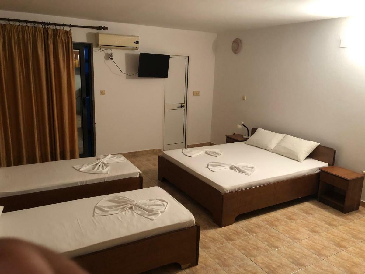Apartments Toni Ulcinj Esterno foto